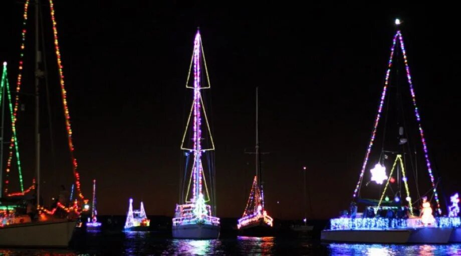 Nautical parade on the Malecón of La Paz